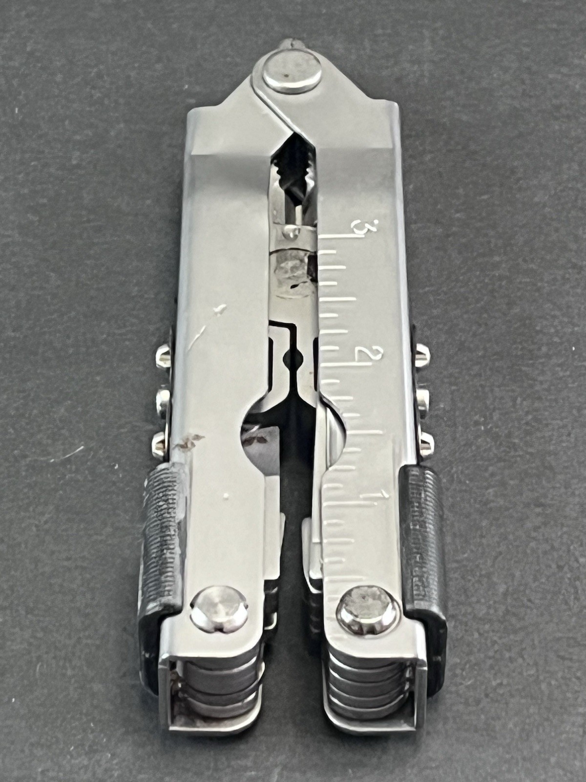 Gerber MP600 Needlenose Multi-Tool W/ Canvas Sheath File Knives Wire Cutter Etc.
