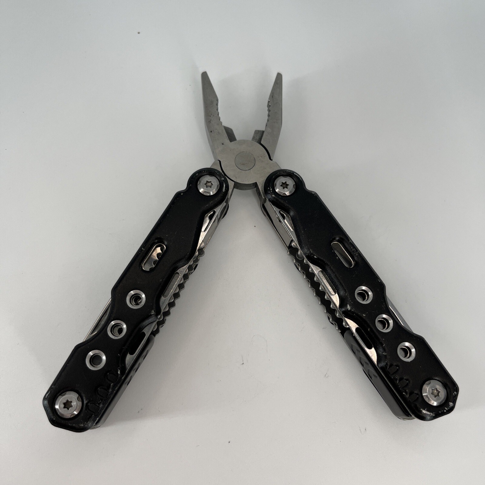 PRO-4 12 in 1 Tactical Multi Tool stainless steel knife pliers Outdoors Military