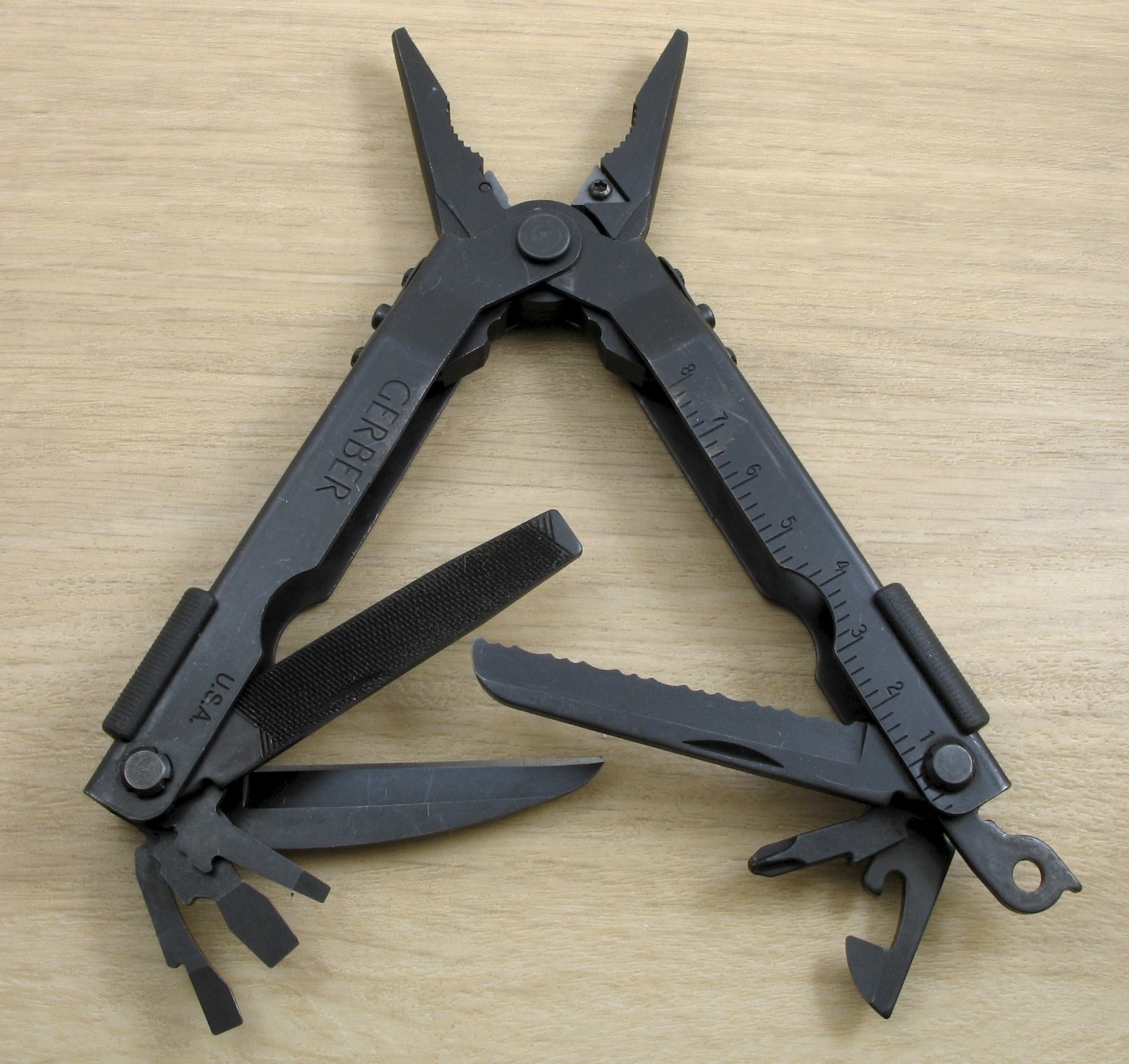 Gerber MP600 Multi-Tool Multi-Plier Needlenose Carbide Cutters, Black Oxide