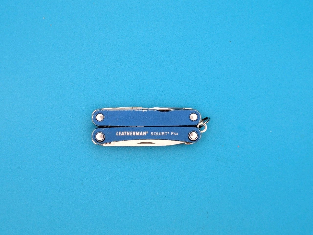 Leatherman SQUIRT PS4 Multi-Tool With Pliers Scissors Knife BLUE!
