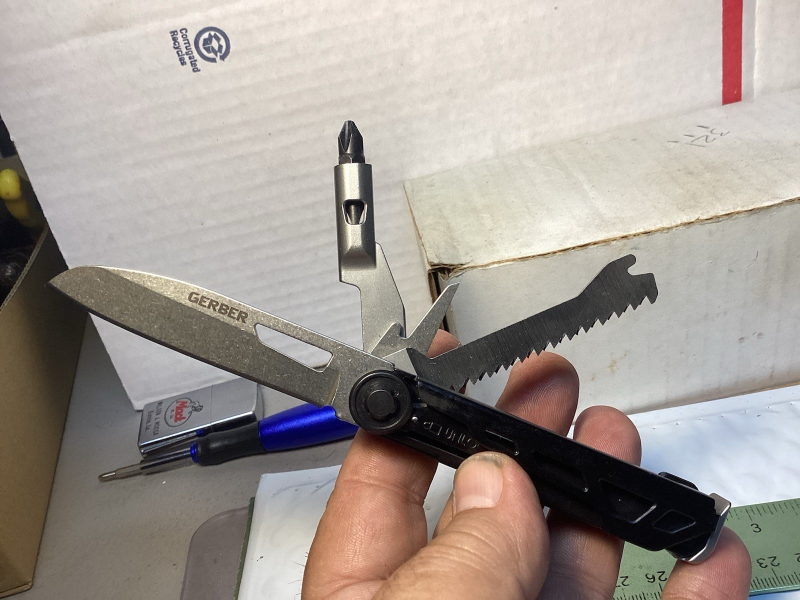 Gerber Armbar Trade Onyx Black Multi-Tool, Knife, Bit Driver, Saw.. 007-02