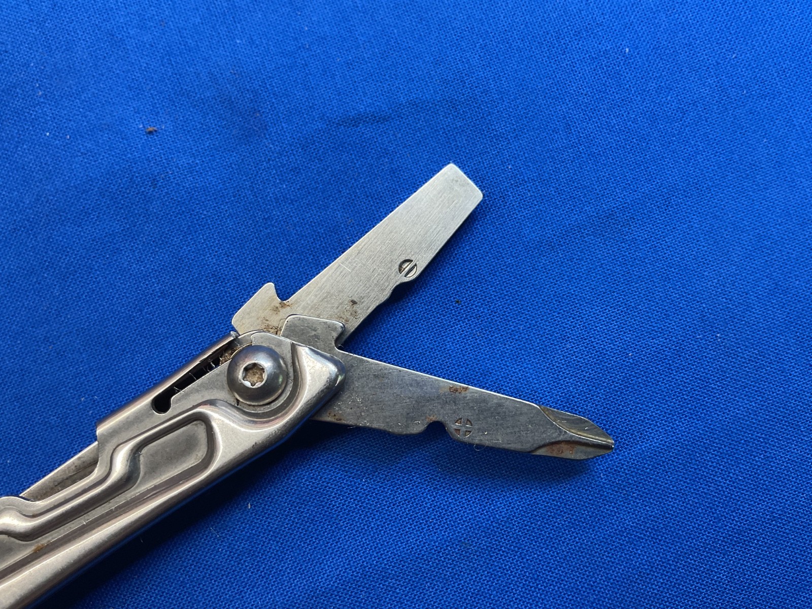 Leatherman Rev Multi-Tool Knife Plier 2023 Date Code