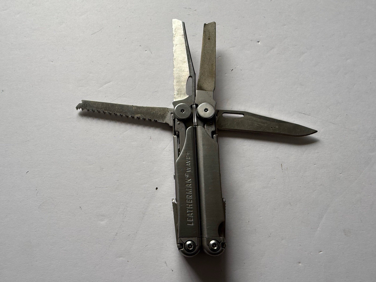 Leatherman Wave Plus + Multi-Tool! SILVER & BLACK! WITH SHEATH! FAST SHIPPING