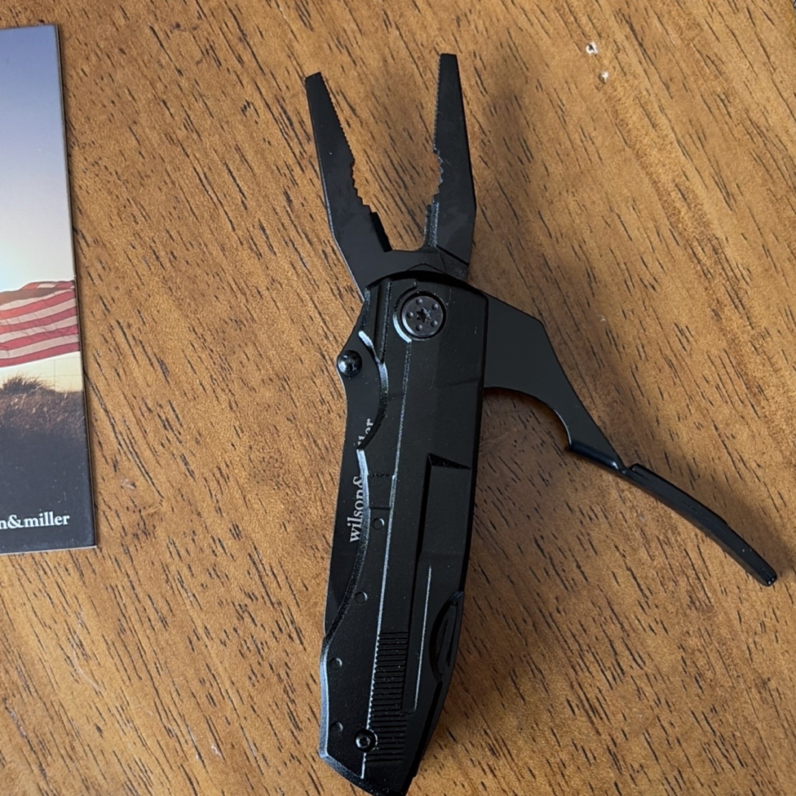 Wilson & Miller 10-Piece Multi-Tool & Tactical Knife Black, Serrated Blade