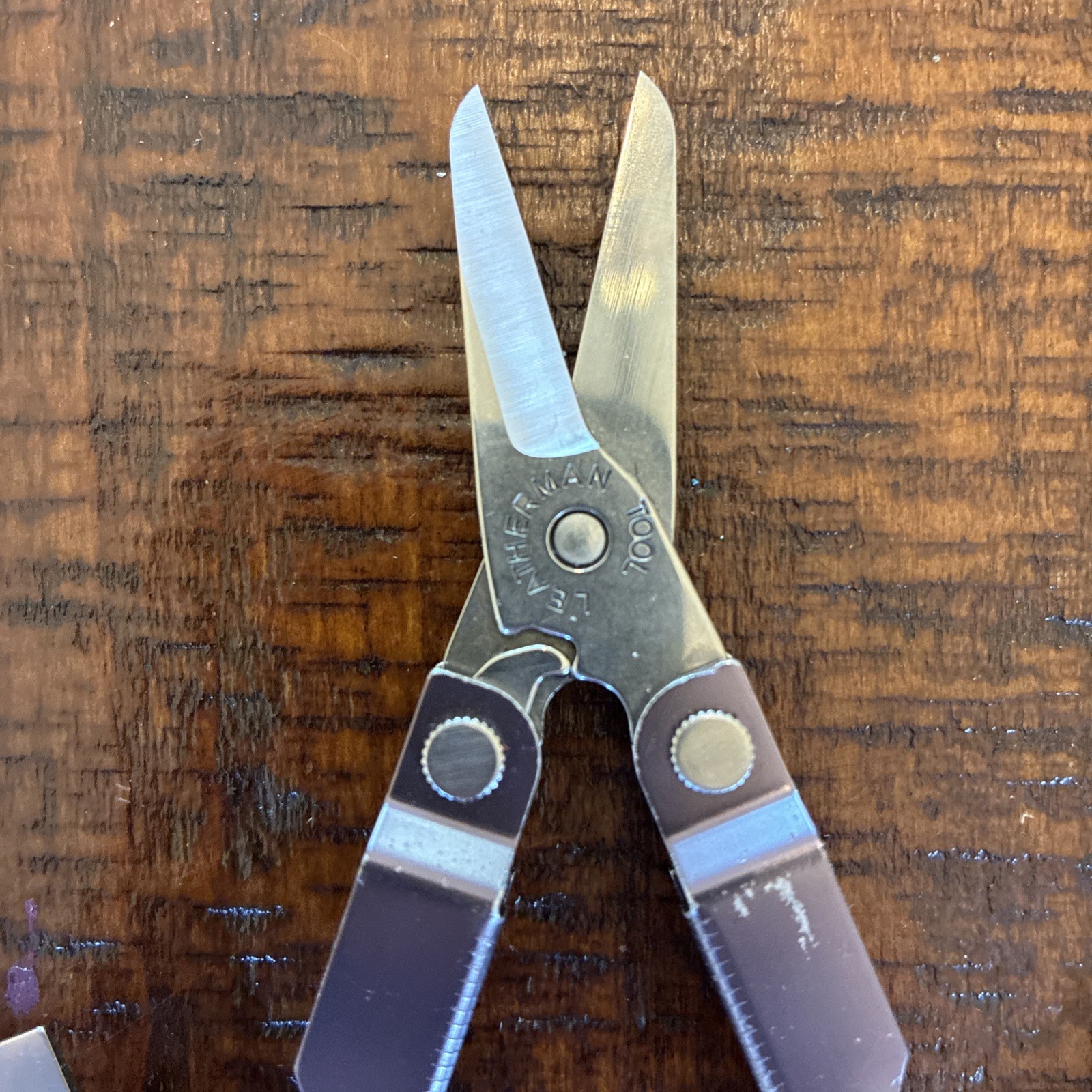 Leatherman Micra Anodized 10 in 1 Multitool Anodized Aluminum – 01/17