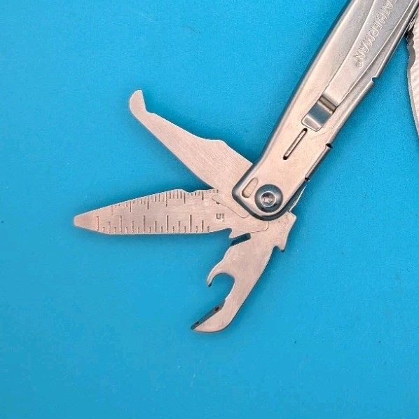 LEATHERMAN WINGMAN MULTI-TOOL! FAST SHIPPING! *M.BROWN*