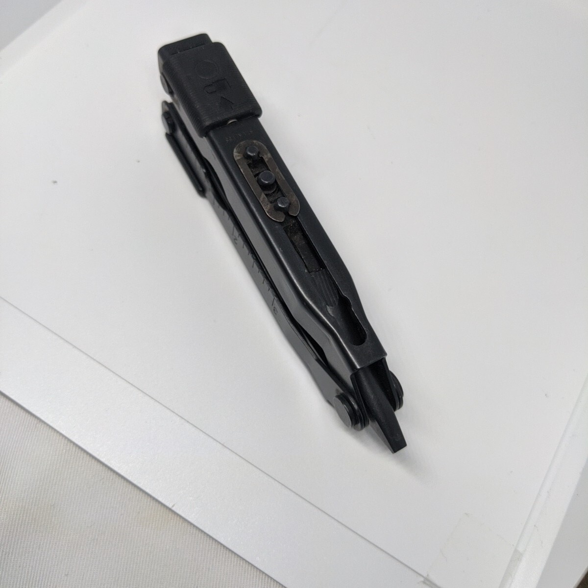 Gerber Gear MP600 14-in-1 Multi Tool Knife Pliers Wire Crimper Screwdriver &More