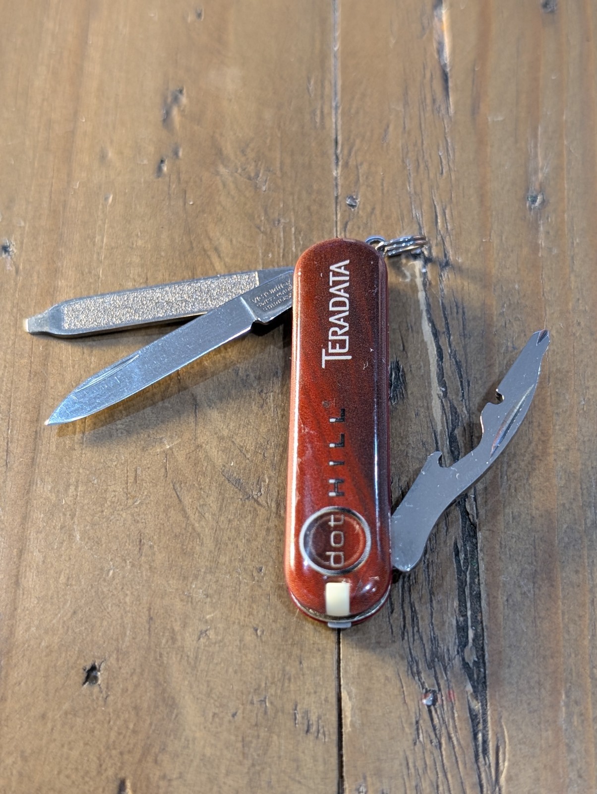 Victorinox – Rally w/ Teradata Branding – Swiss Army SAK Multi-Tool – BS-108
