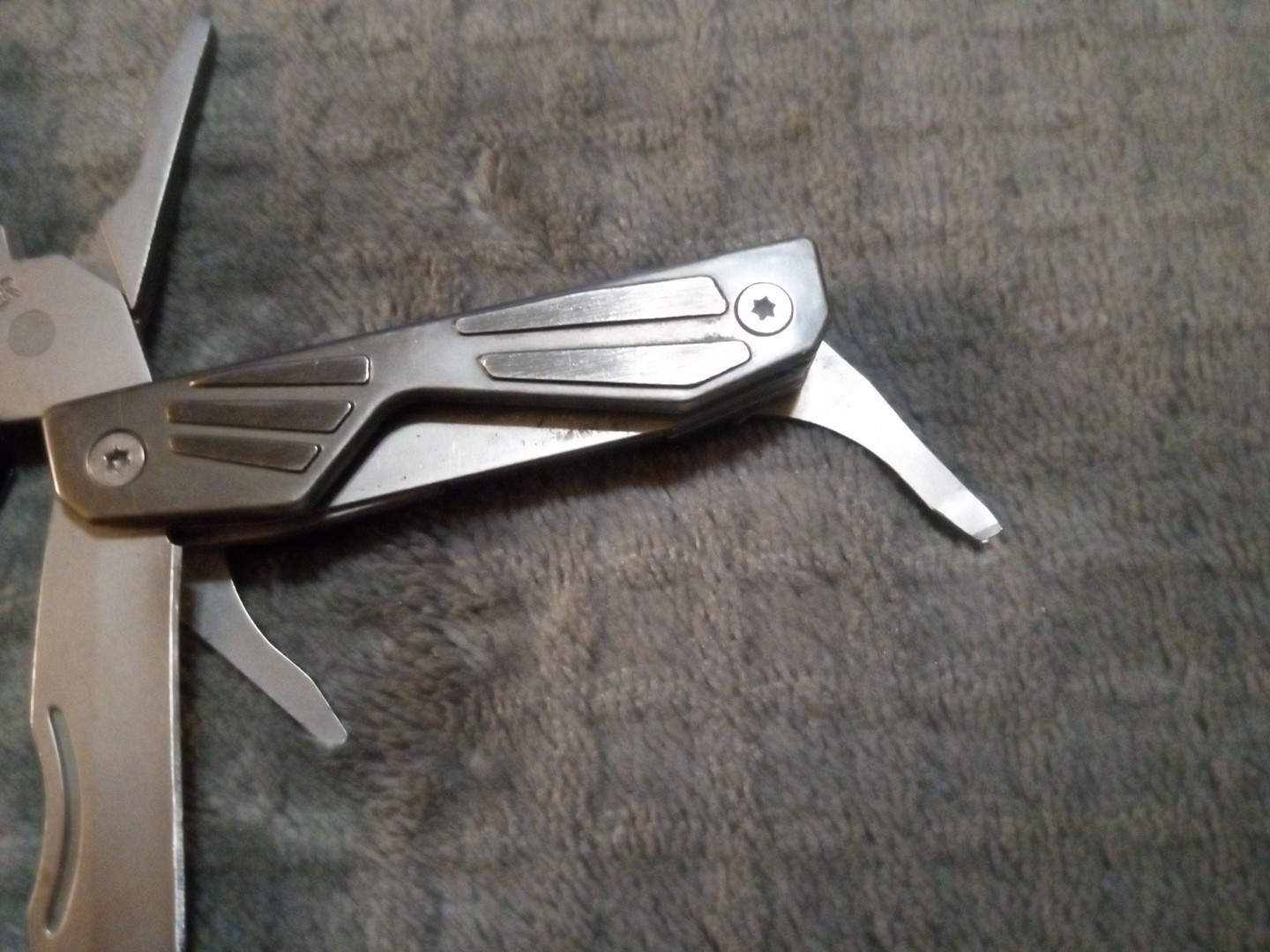 Gerber Bear Grylls Multi Tool Pocket Knife Great Condition Saw Pliers Knife Ect