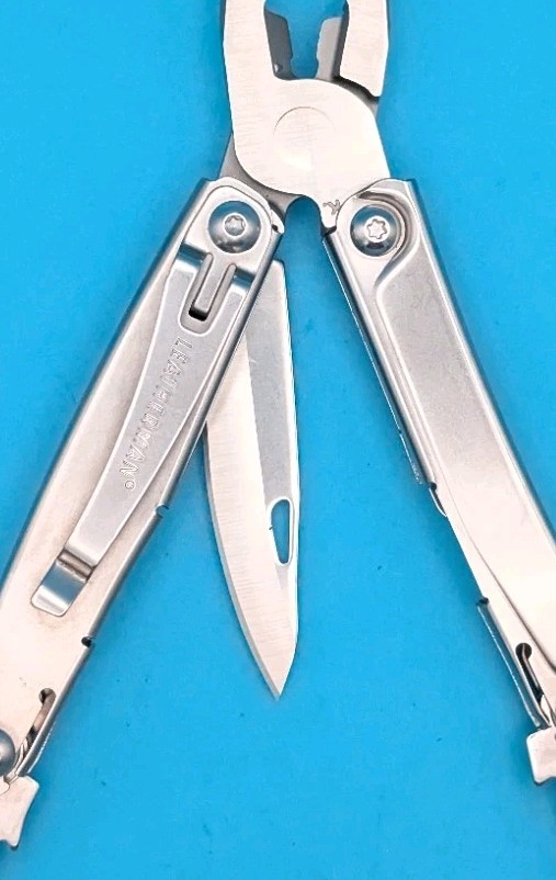 Leatherman Rev 3.8″ Multi-Tool, Stainless!