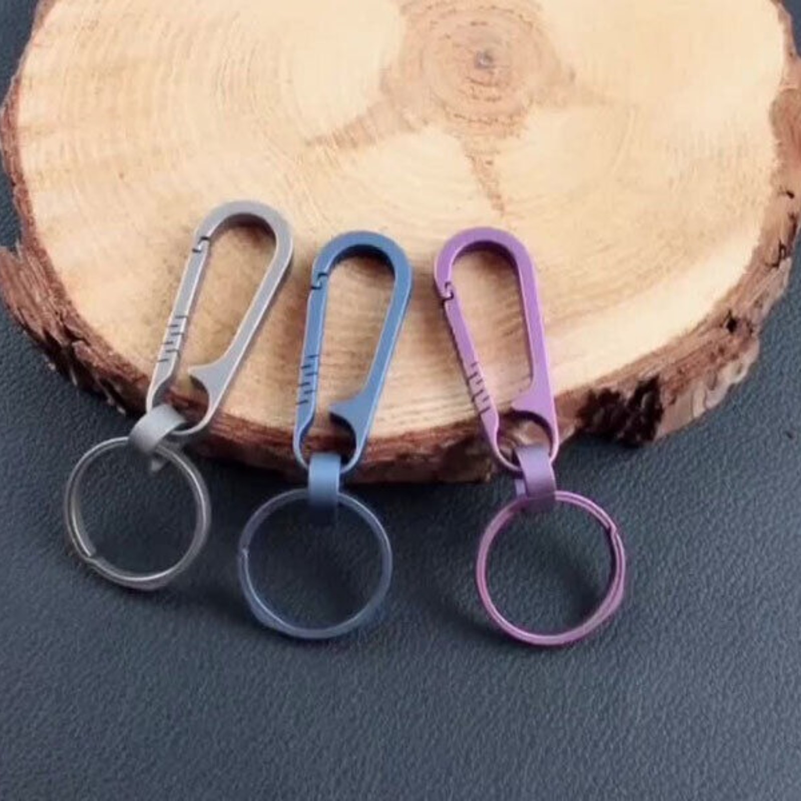 1PC Titanium Alloy Keychain Carabiner Backpack Hanging Buckle Outdoor EDC Tool