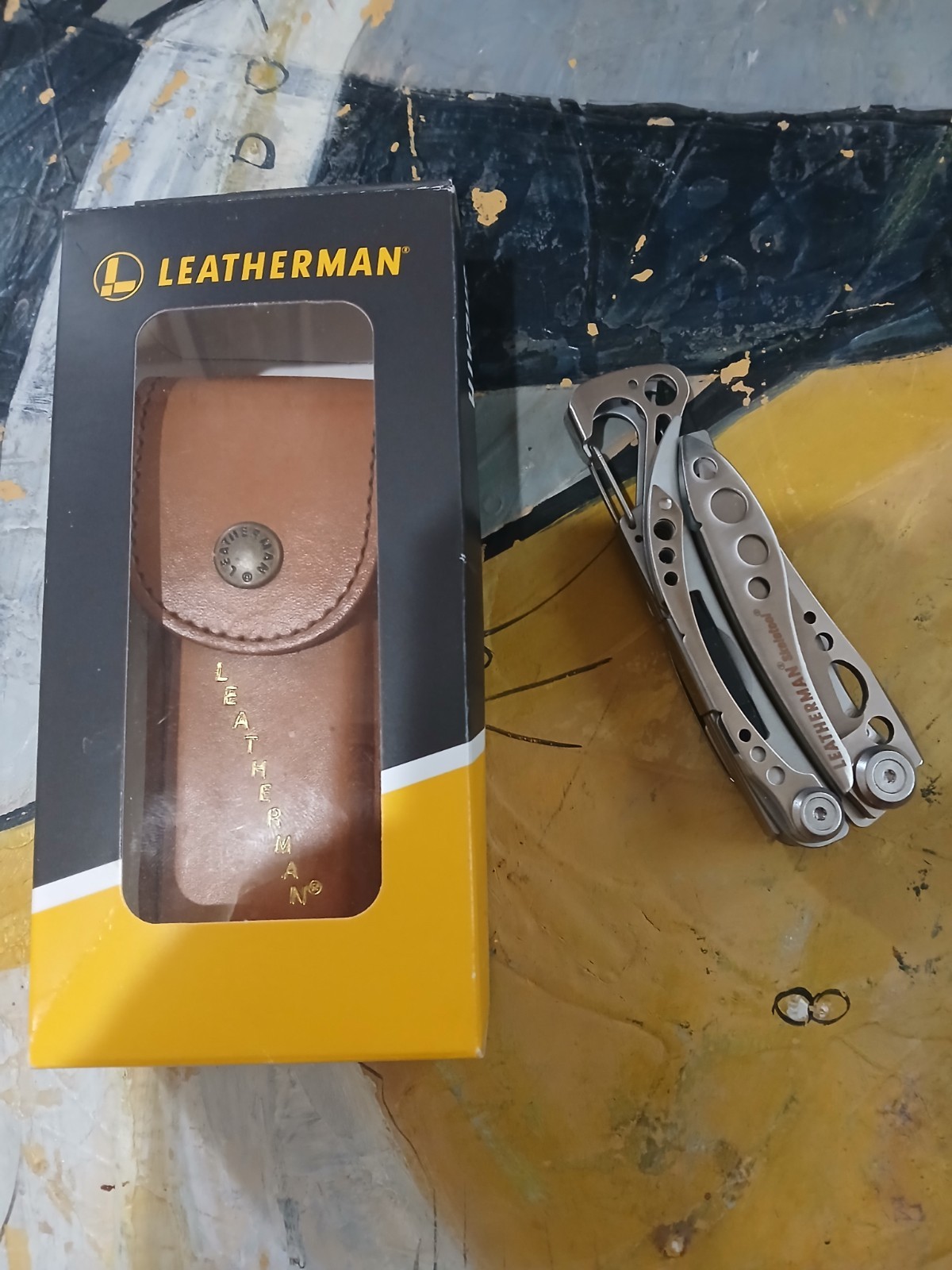 Unused Leatherman Skeletool Multitool- W/ Genuine Brown Leather Sheath USA Boxed