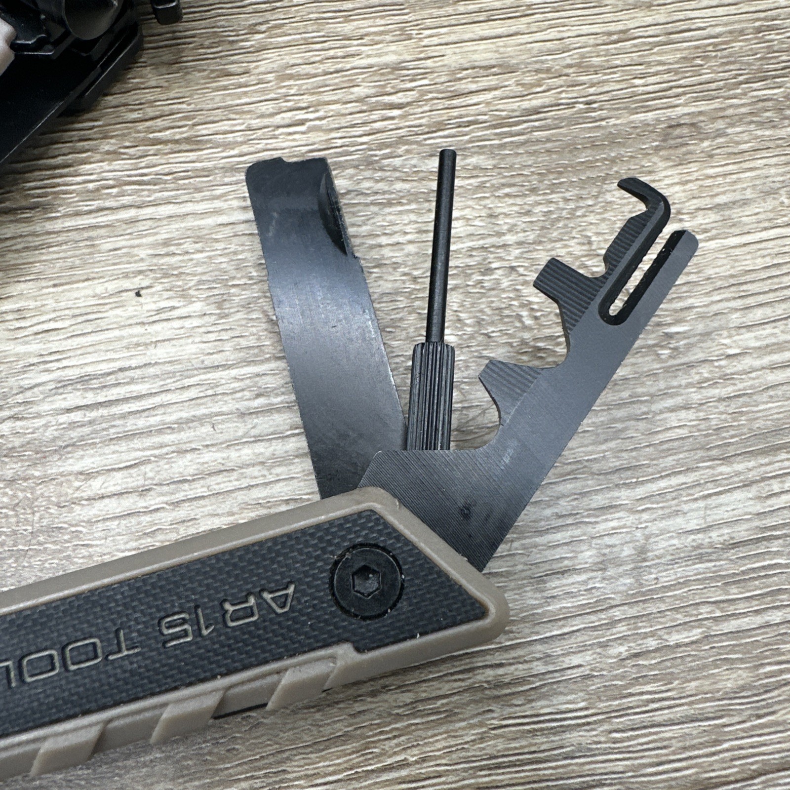 Real Avid Multi-Tool AR15 Hunting Rifle Tool Pliers Knife More!