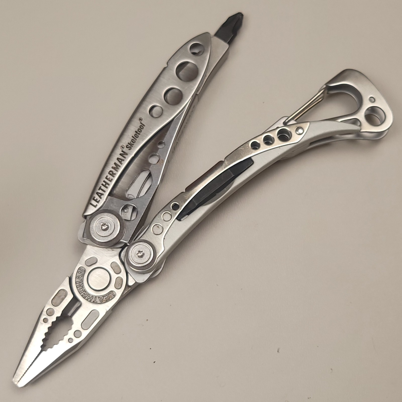 Leatherman Skeletool Multi Tool Knife SS Frame-Lock