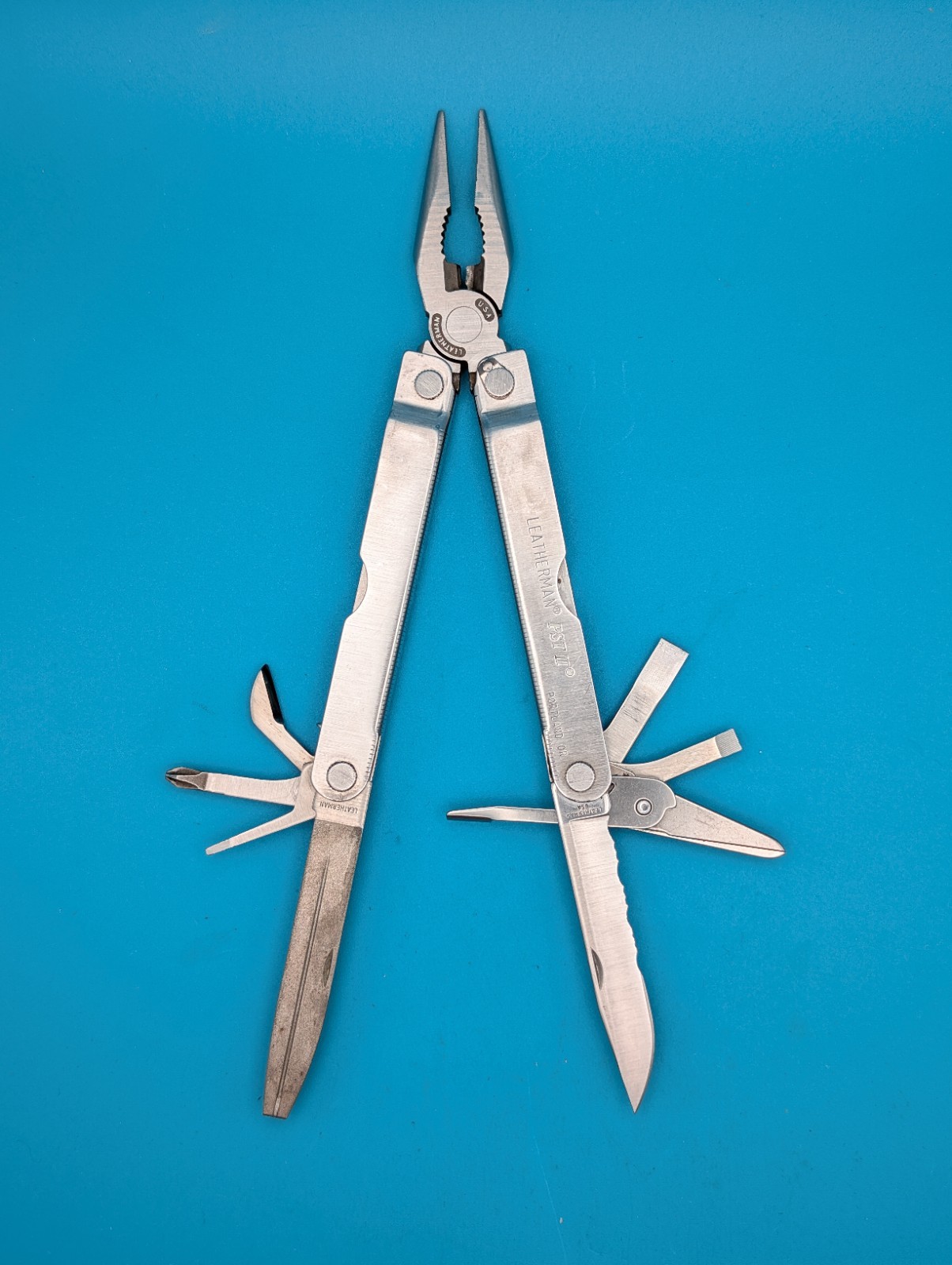 Leatherman PST 2 Multi Tool! 01/99 date stamp! Fast Shipping!