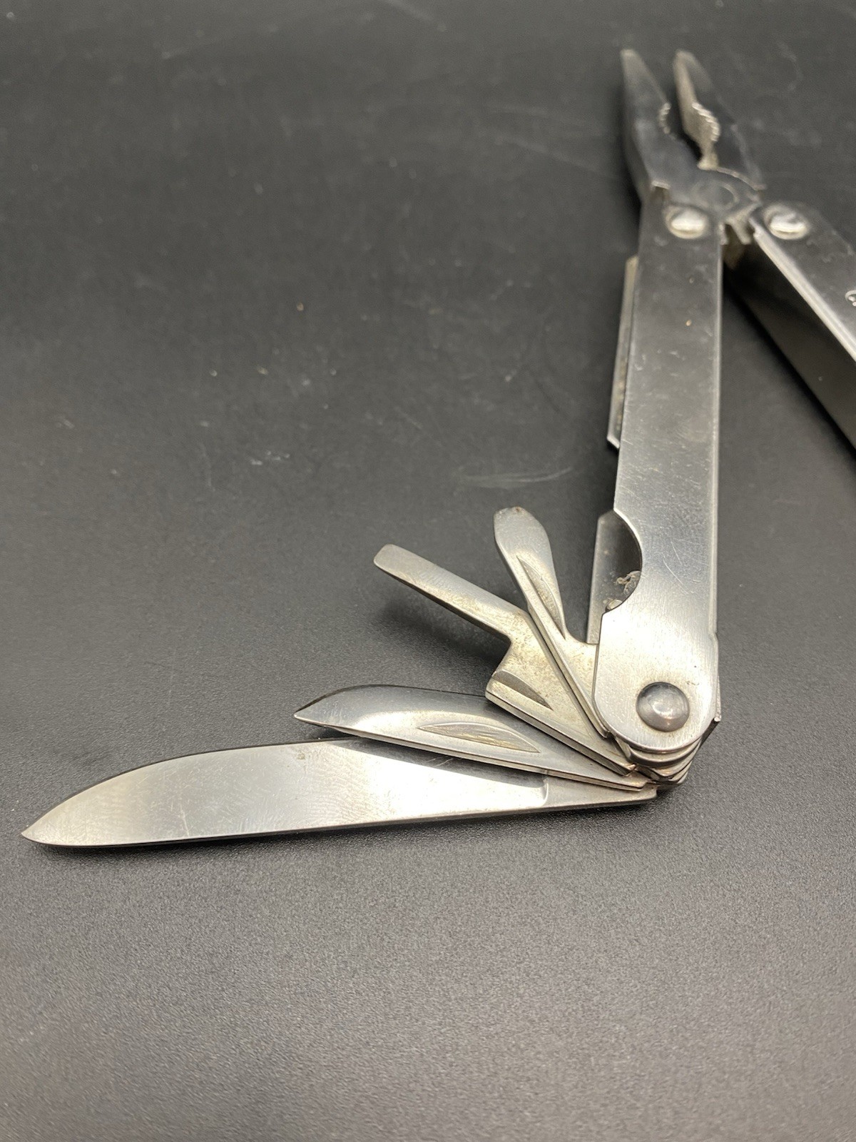 VTG American Camper Stainless Steel Multi Tool Foldable W Brown Belt Case Sheath
