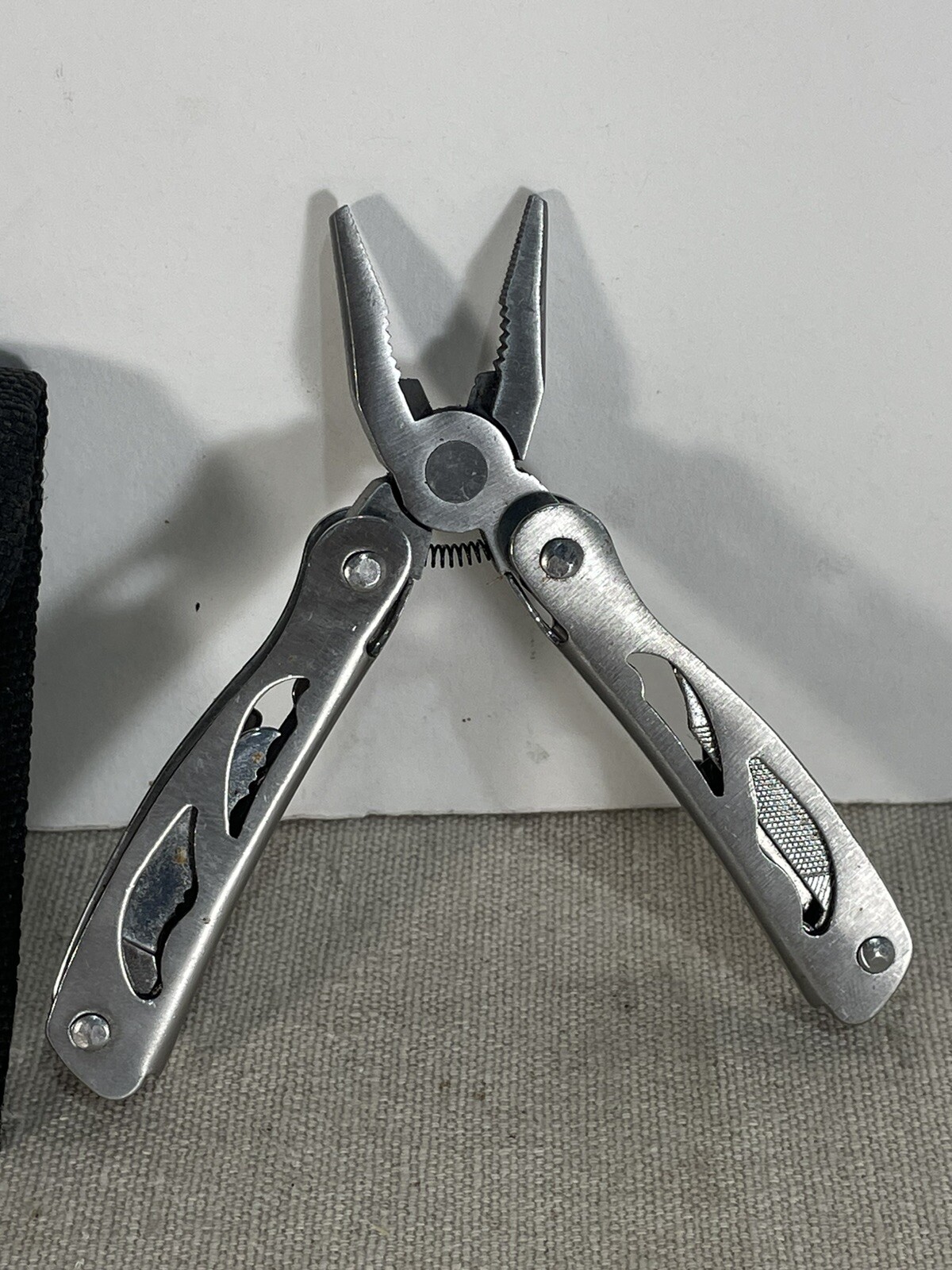 Mini Multitool Multi Tool, Hoffman Richter