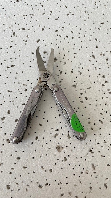 Leatherman SQUIRT S4 Silver Scissors Knife File Multi Tool – – – – –
