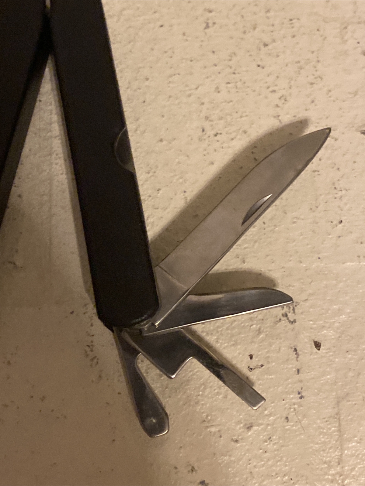 ALLTRADE MULTI-TOOL POCKET KNIFE!