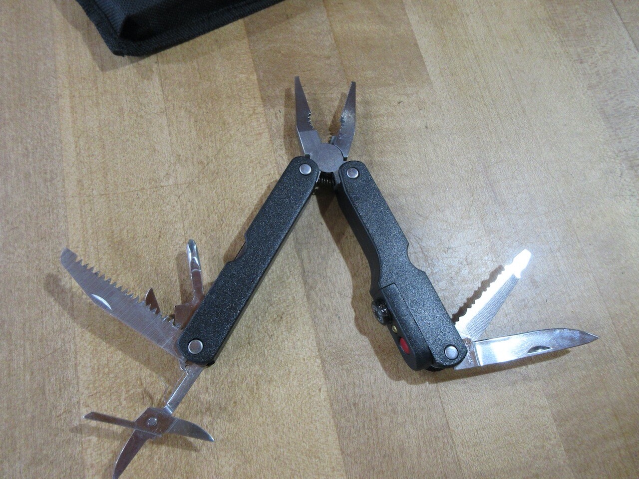 Carolina Multi Tool inc compass & light in nylon Sheath (w10)