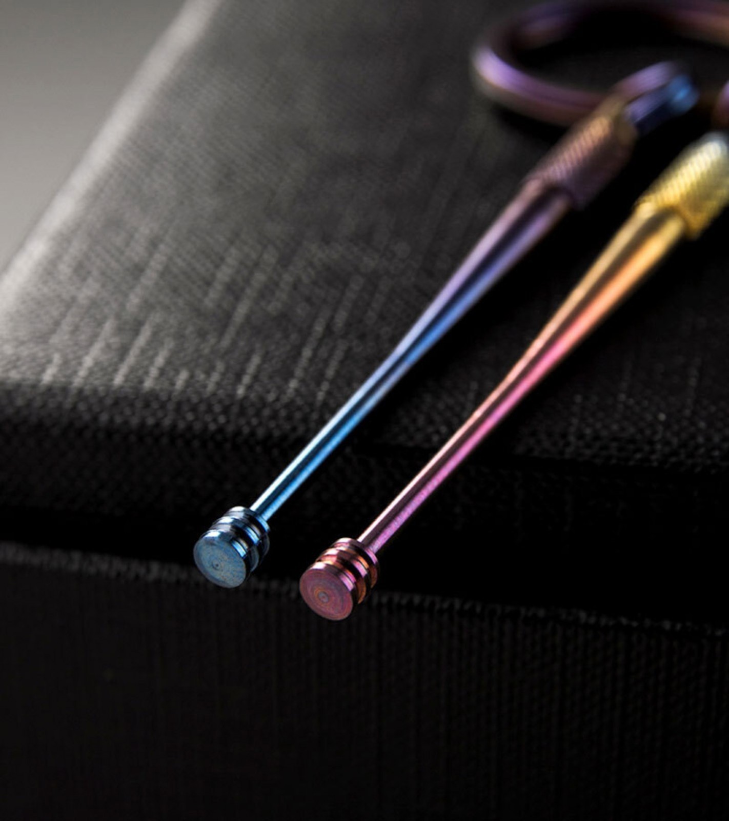 Titanium Ear Wax Cleaner Removal Earwax Remover 360° Rotary Earpick EDC Keychain
