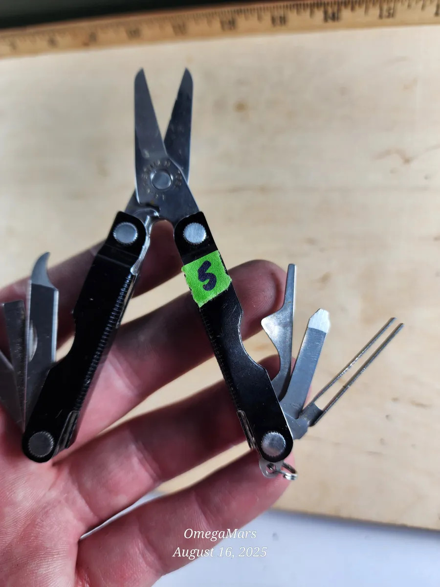 Leatherman Micra Black #5 Light usage