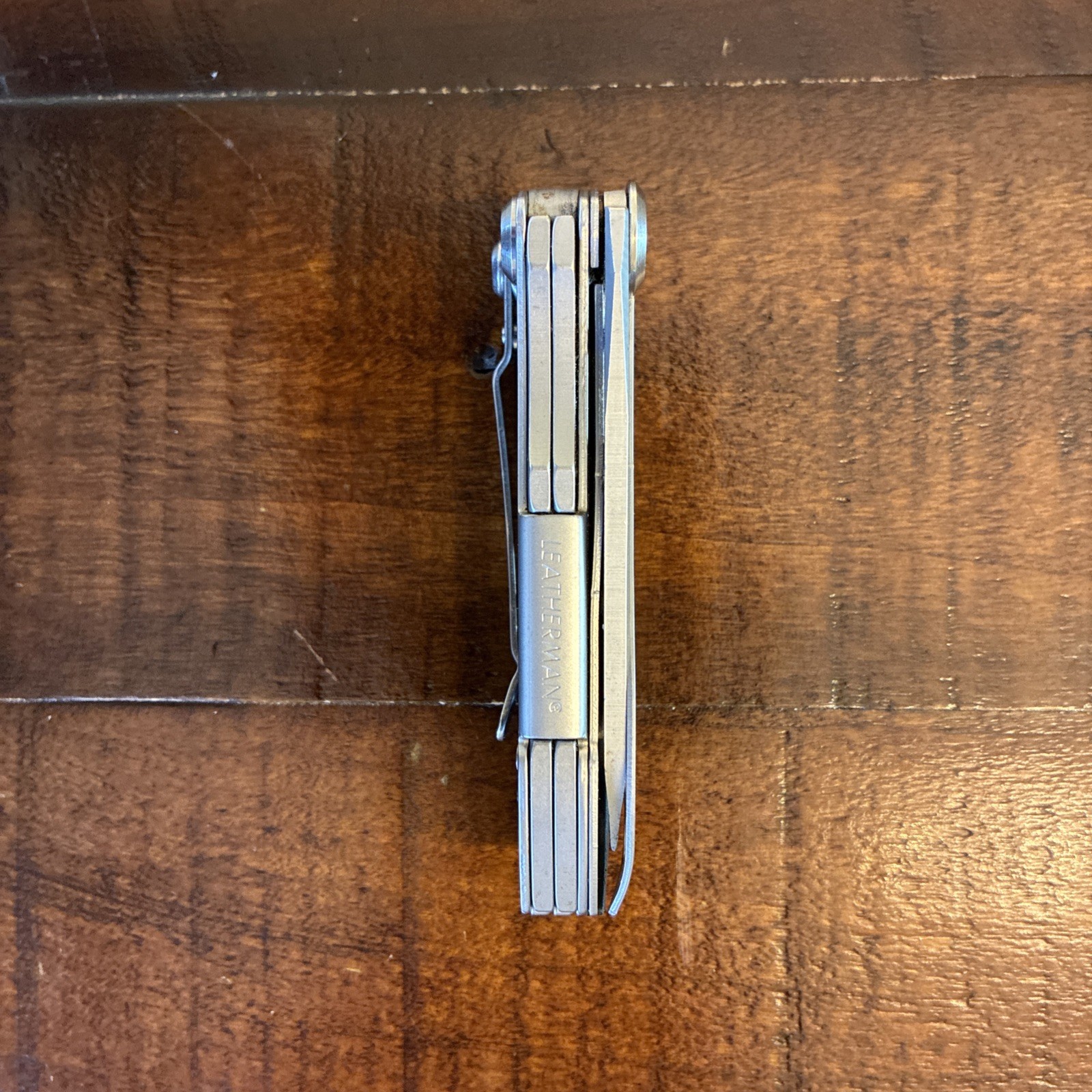 Leatherman Freestyle Multi-Tool – Discontinued – Excellent