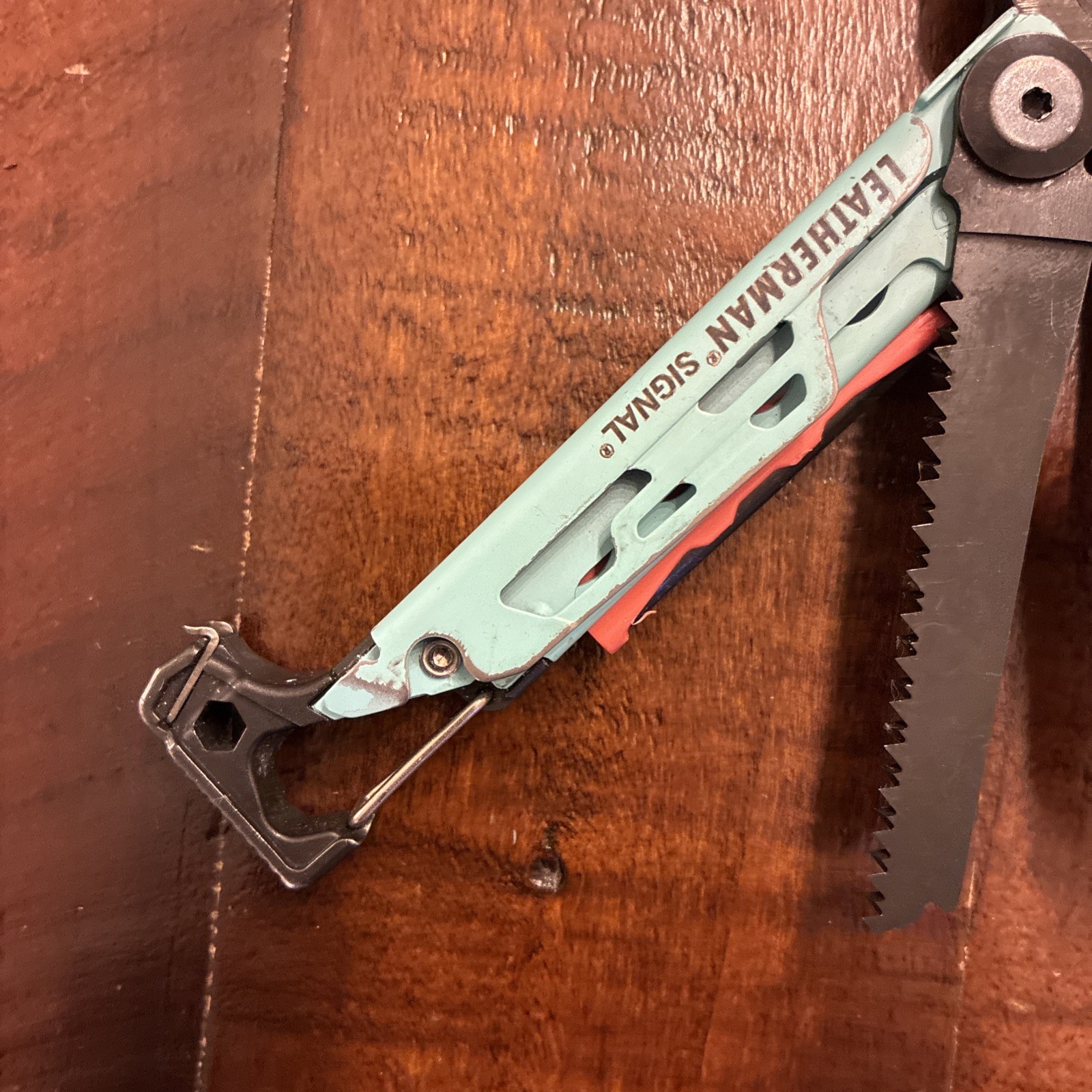 Leatherman Signal Multi-Tool Aqua – Excellent
