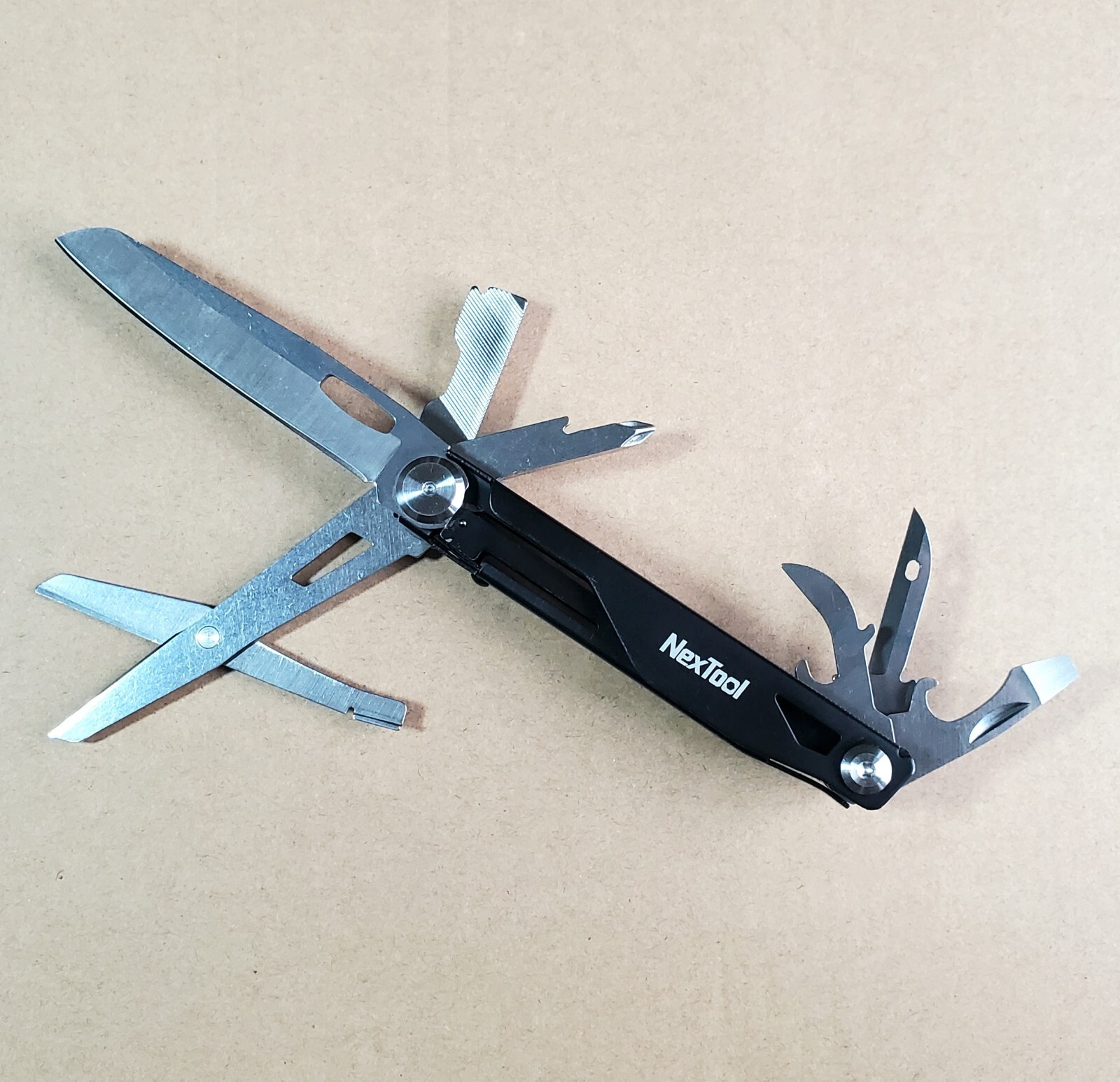 NexTool Knight EDC 11-in-1 Multitool Knife Folding Hand Tool Black 4.34″ Closed