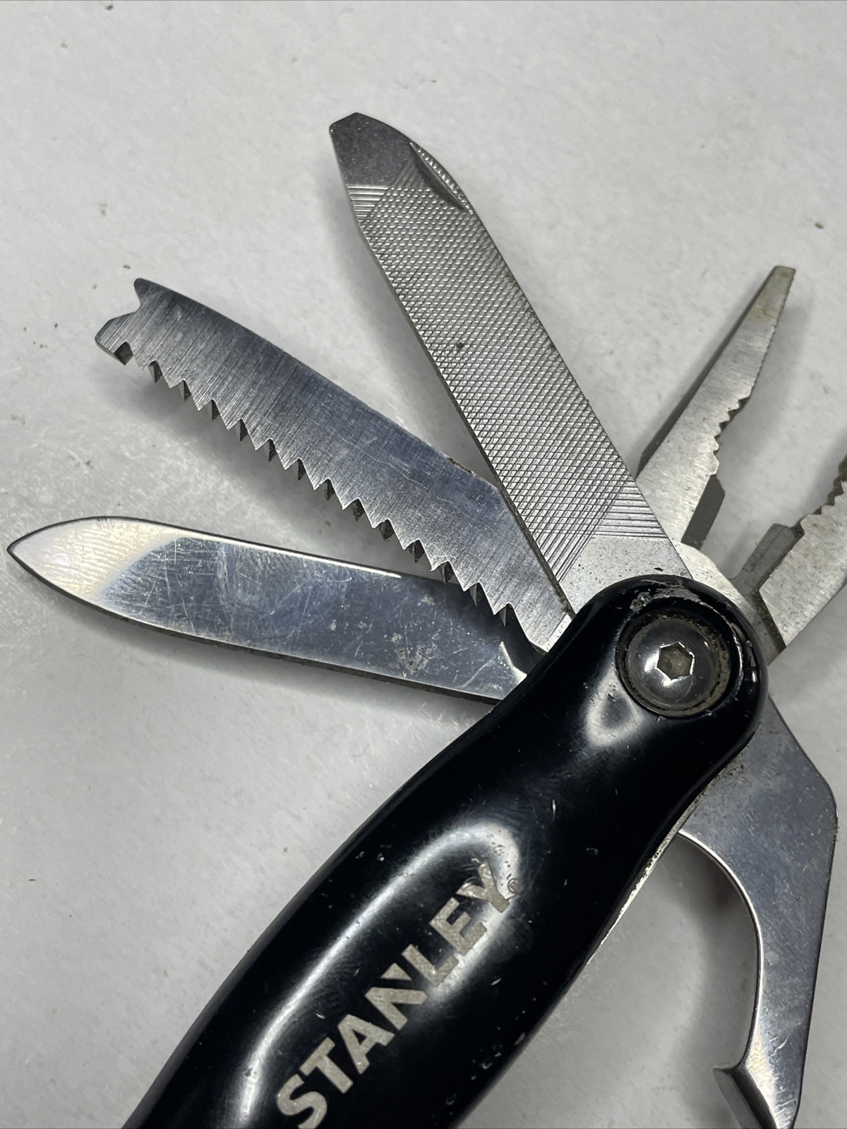Stanley Multi Tool 7 in 1 Combination Pliers /Black