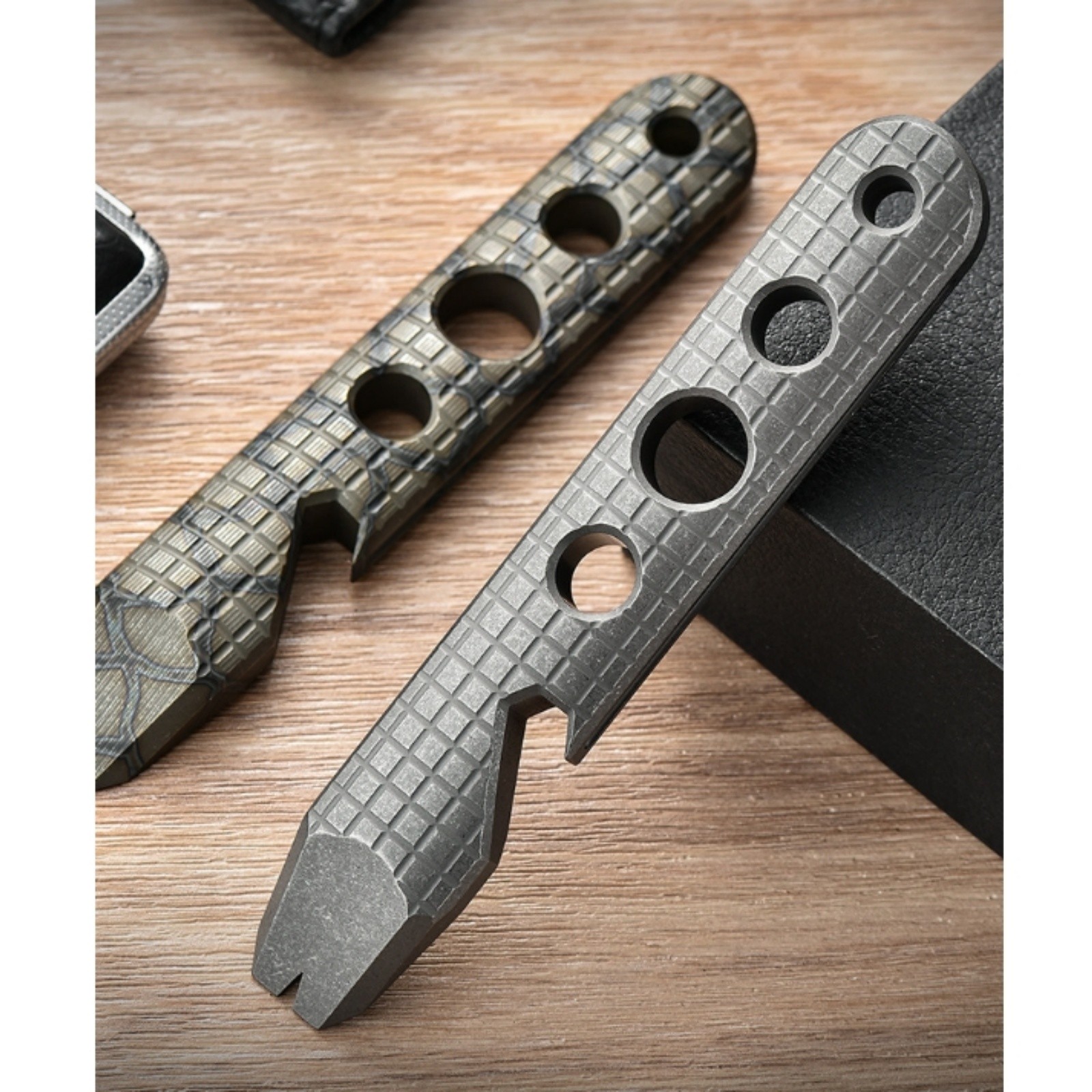 Titanium Alloy Crowbar Wrench Bottle Opener Keychain Outdoor Multi-Tool EDC
