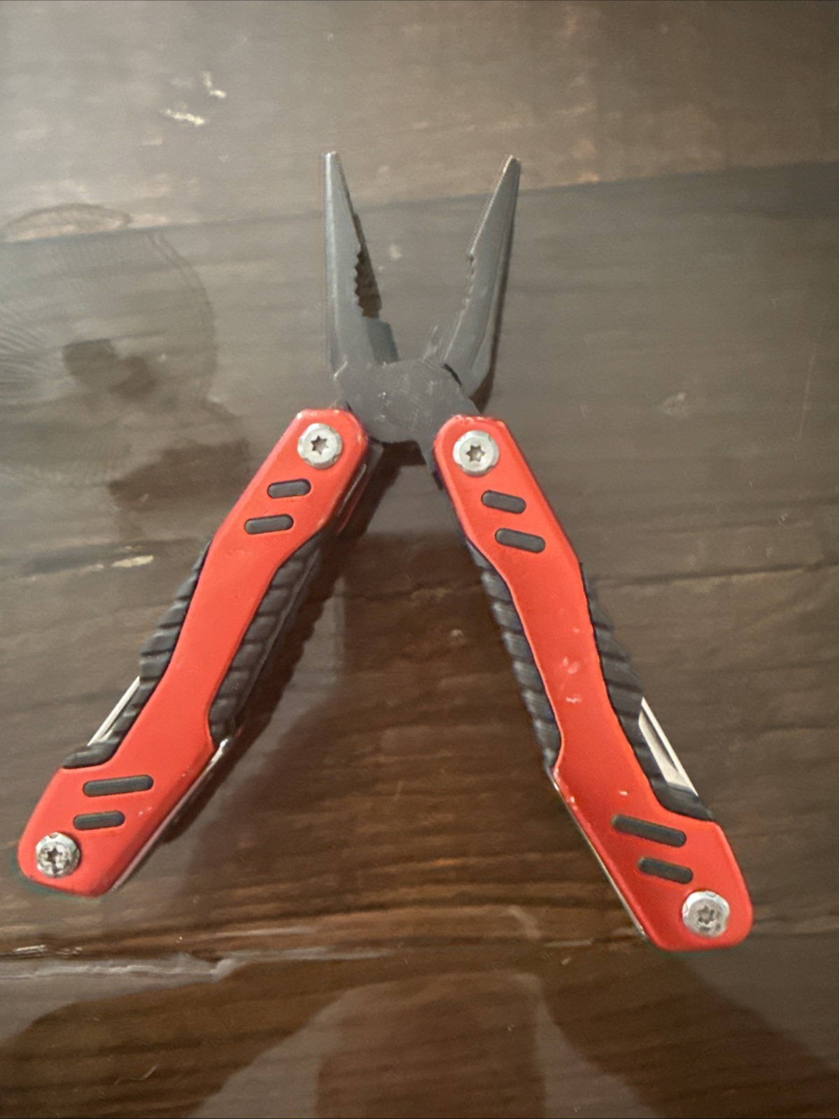 KVD Strike king 15 Multi-Tool w/ Pliers Pocket Knife, Saw.