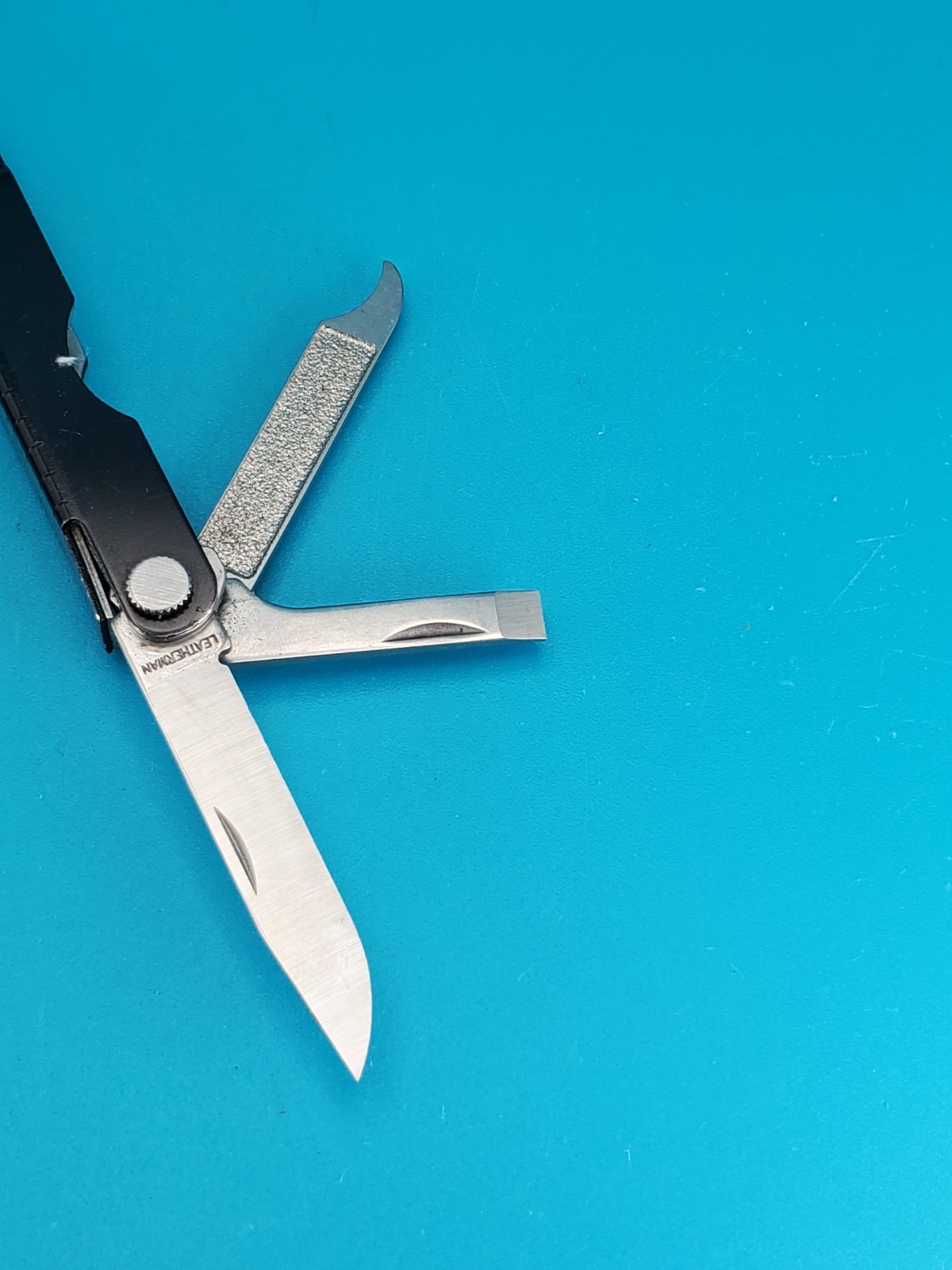 Leatherman Micra Multi-Tool, Knife, Scissors, Key Ring, Black!