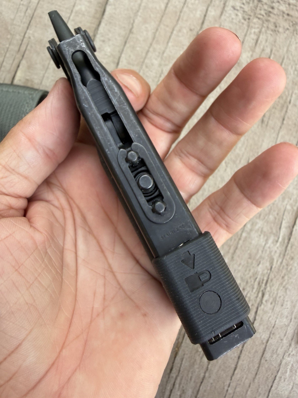 GERBER DET MULTIPLIER CAMPING BLACK OXIDE NEEDLE NOSE MULTI TOOL KNIFE W/SHEATH