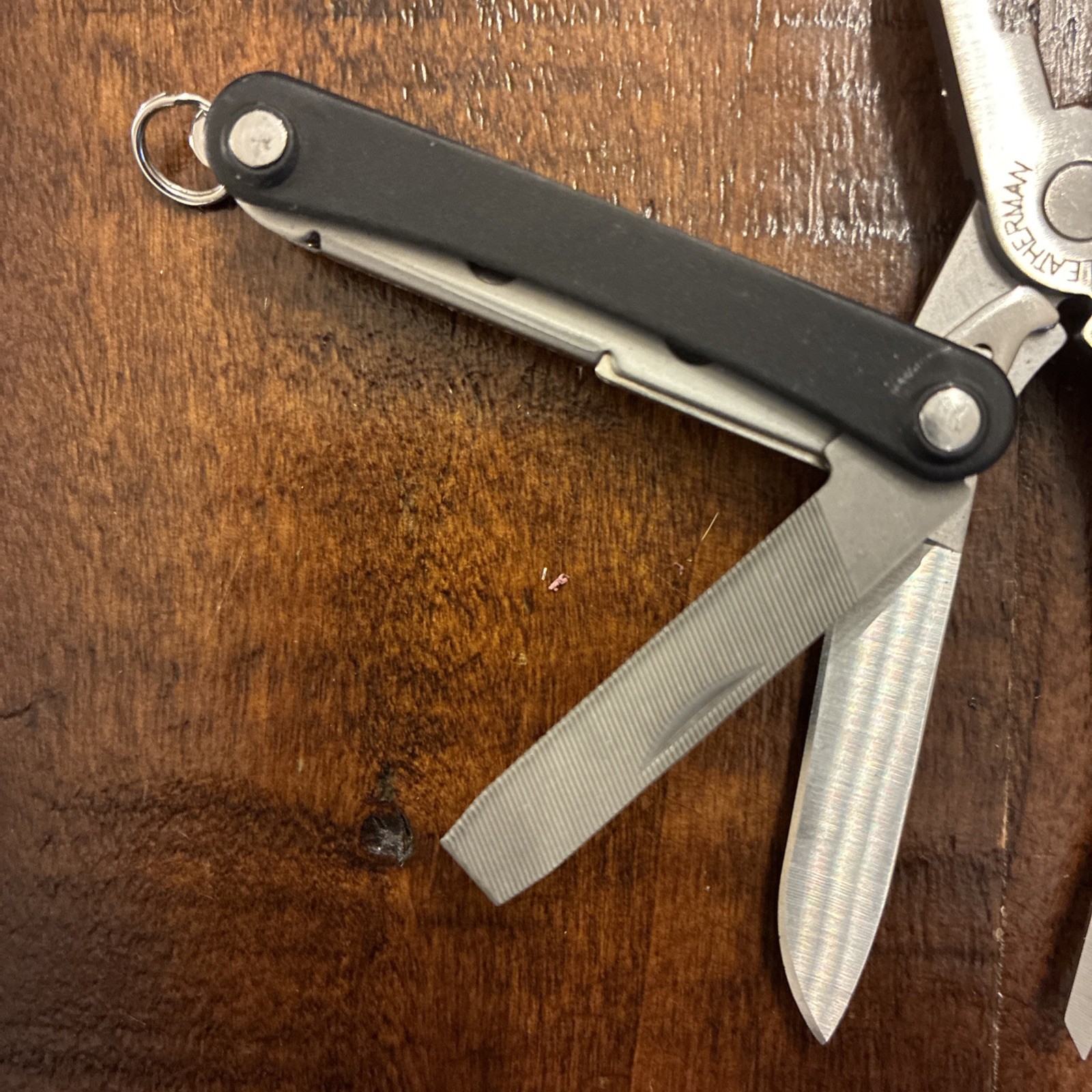 Leatherman Squirt PS4 Multi Tool, Knife, Pliers – Black – Excellent