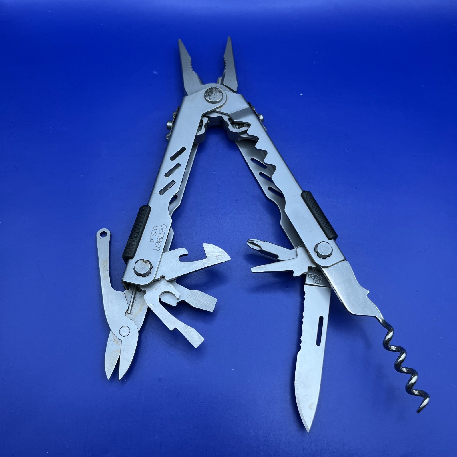 Gerber MP400 Multitool Stainless Steel w/ Corkscrew