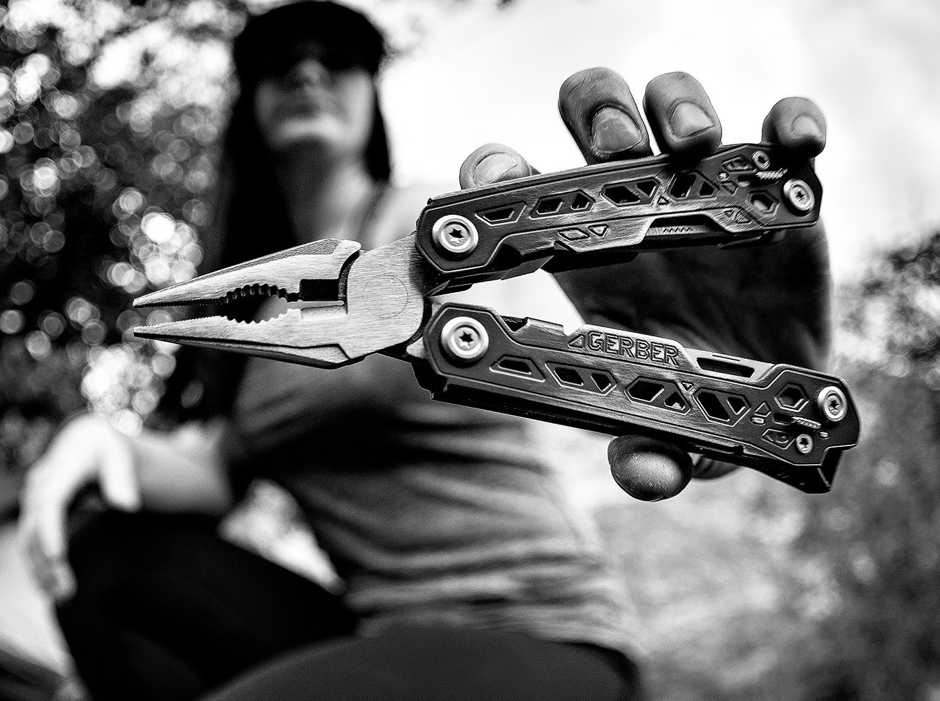 New Gerber Suspension Truss Multi Tool Pliers Knife Saw Scissors Screwdriver3304