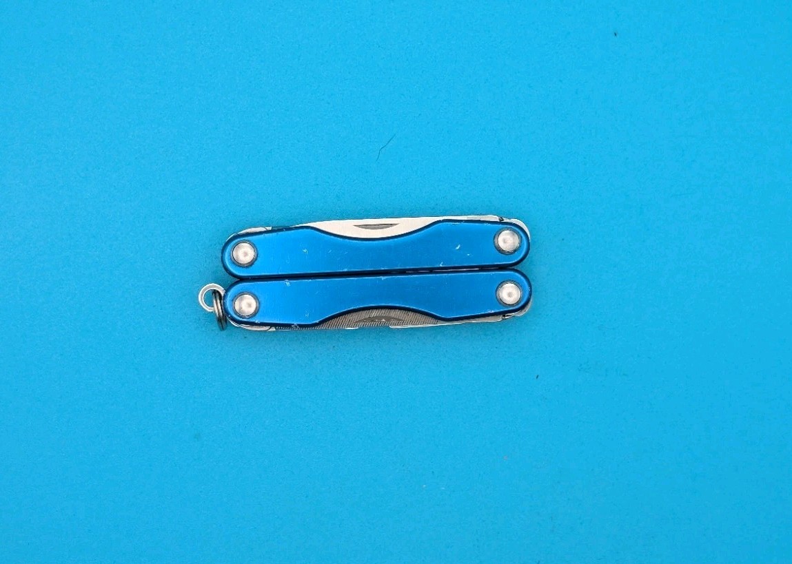 Leatherman Squirt P4 Multi-Tool, Key Ring, Retired, BLUE!