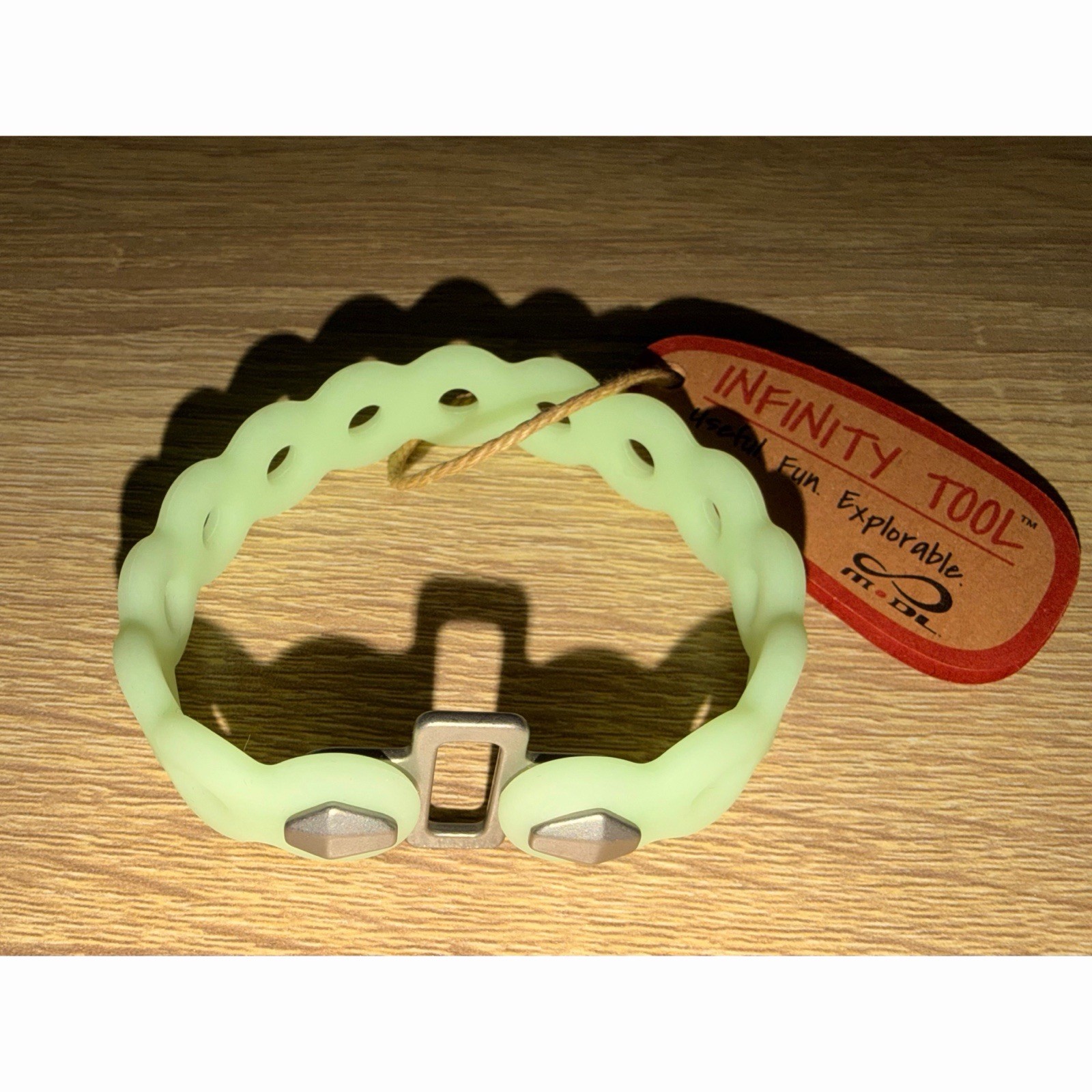 MODL Infinity Tool Glow-in-the-Dark, Green, Unisex