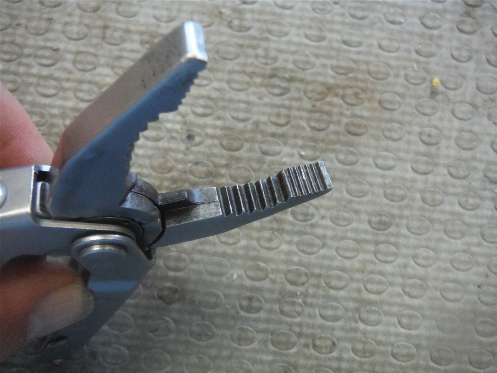 Gerber USA Stainless Steel Multi Tool Good condition light use 4-3/8 long * R211