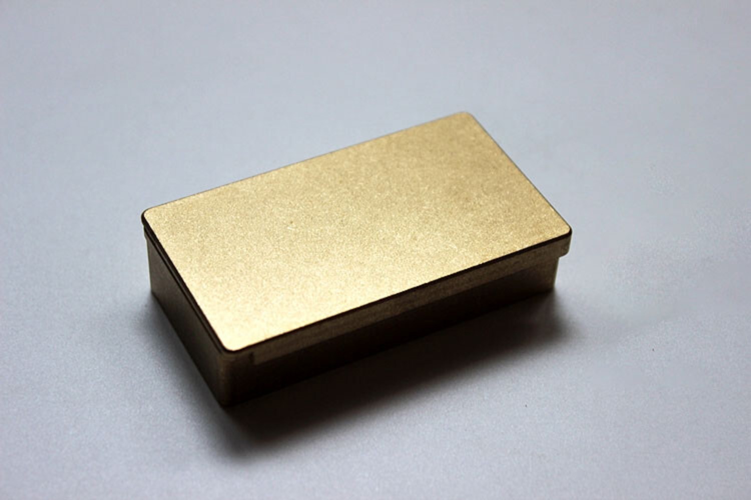 Brass / Titanium Alloy EDC Outdoor Storage Box Sealing Holder Container Case Box