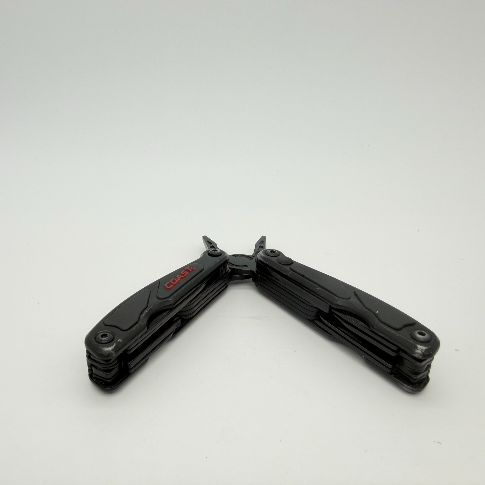 Coast LED135 Dual-LED Micro Plier Multi-Tool 14-In-1 Stainless Steel USED Black