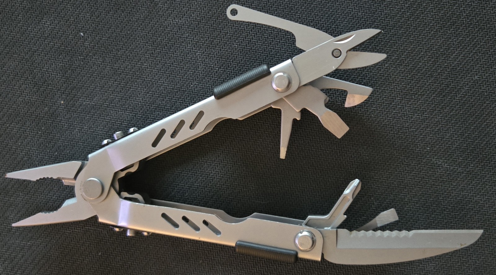 Gerber MP400 Compact Sport Multitool Stainless Steel With Sheath U39 Great Cond.