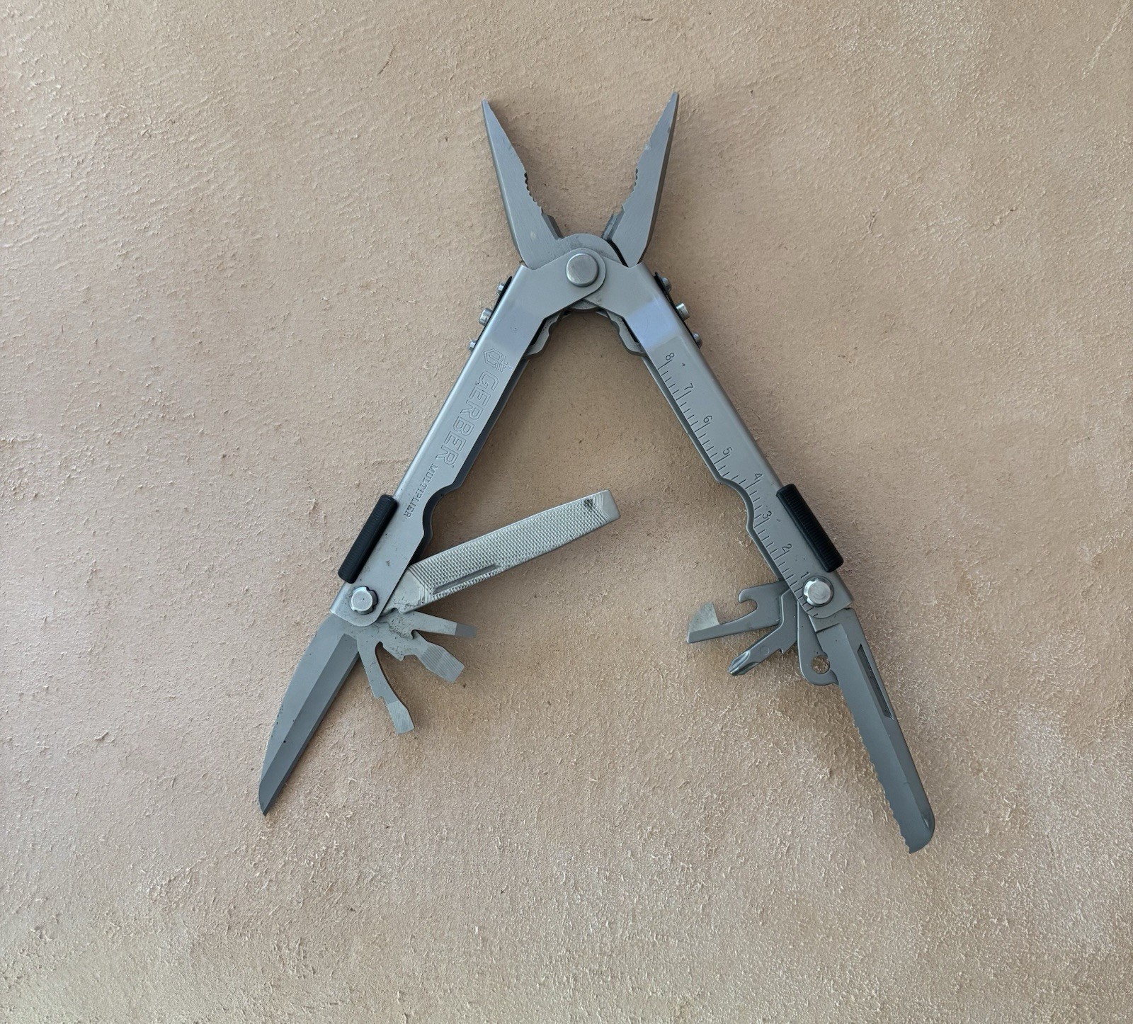 Gerber 30-000314 Multi-Plier 600 Multi-Tool – Black