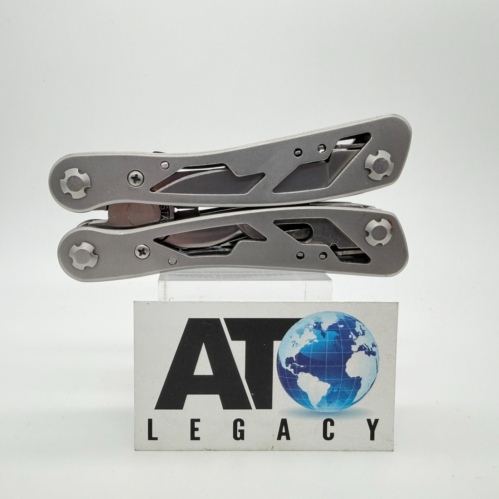 Stanley 12-in-1 Multi-Tool Pliers Pocket Knife Saw File Screwdriver EDC Gear
