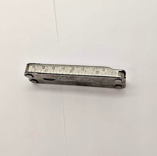 Leatherman US Reg TM1325473 Pocket Multi Tool Stainless Steel Plain Edge