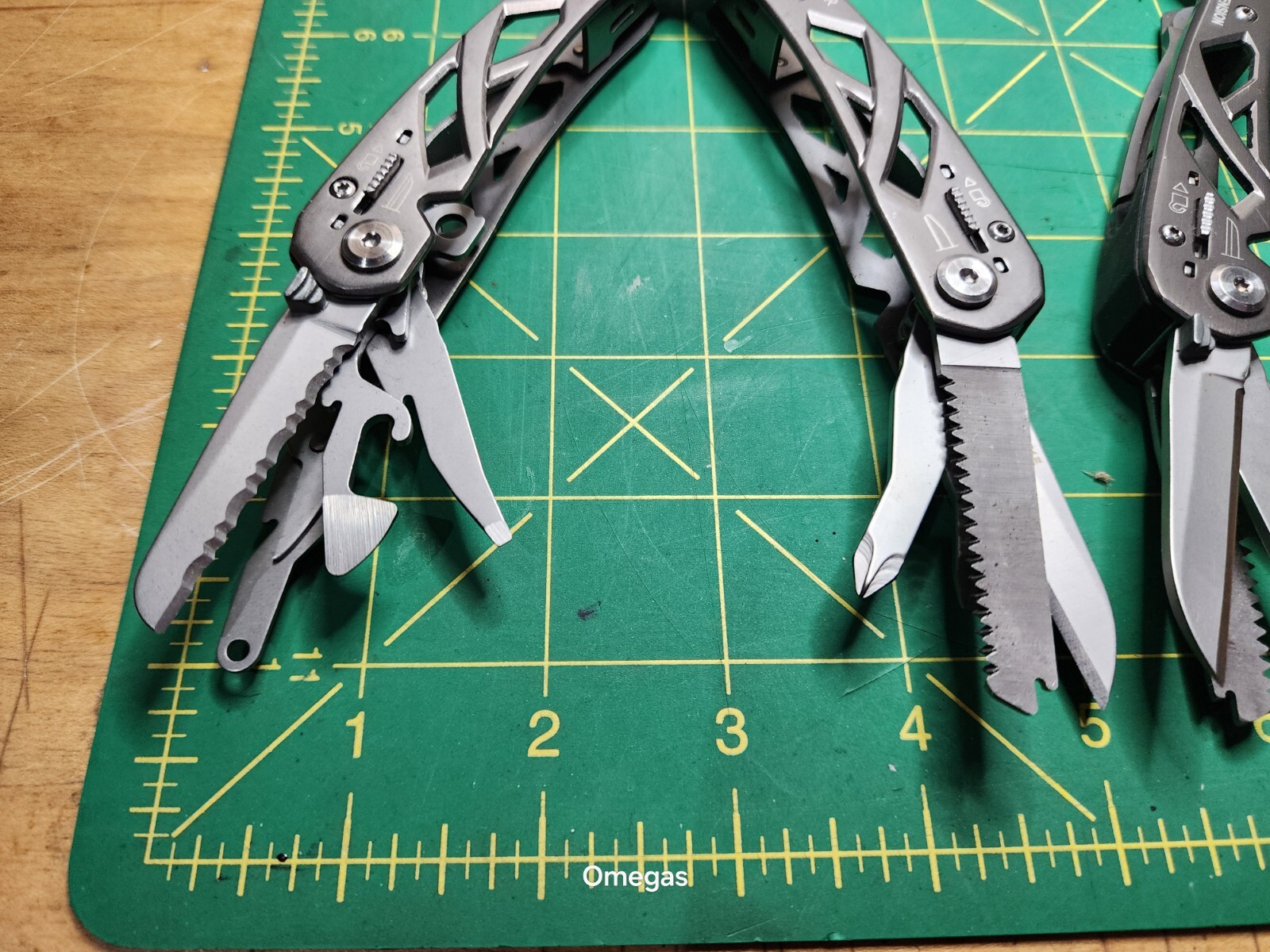 Gerber Suspension x3 bundle deal, Multi Tool Orange w/ sheaths. Look/feel New
