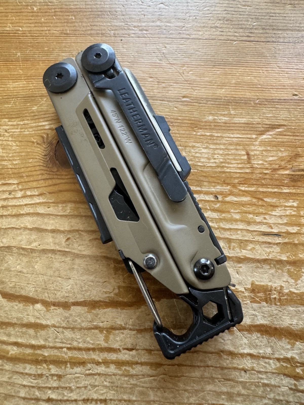 Leatherman Signal Multitool Coyote Tan Black Oxide Survival Knife – Engraved