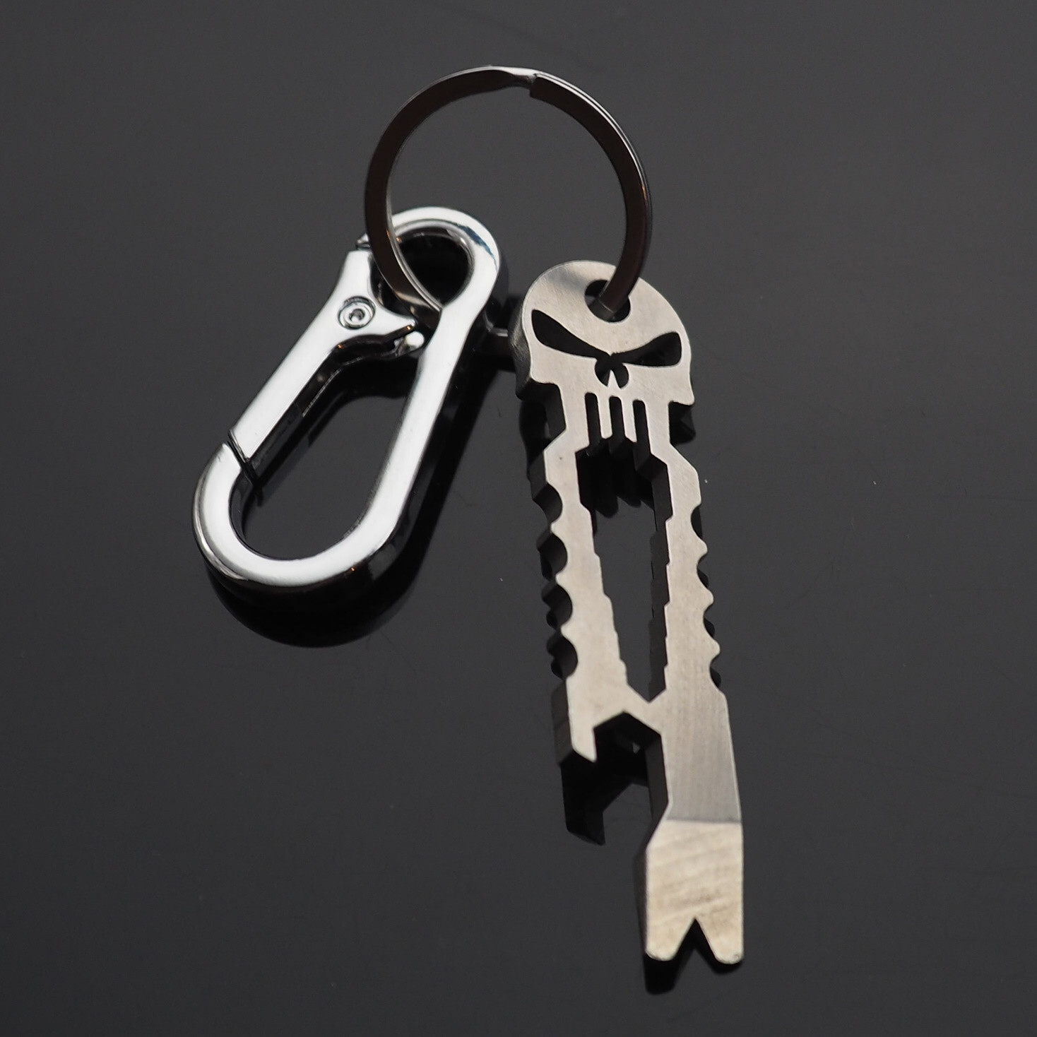 Skull Keychain Crowbar Screwdriver Hex Wrench Carabiner Clip Key Ring Opener EDC