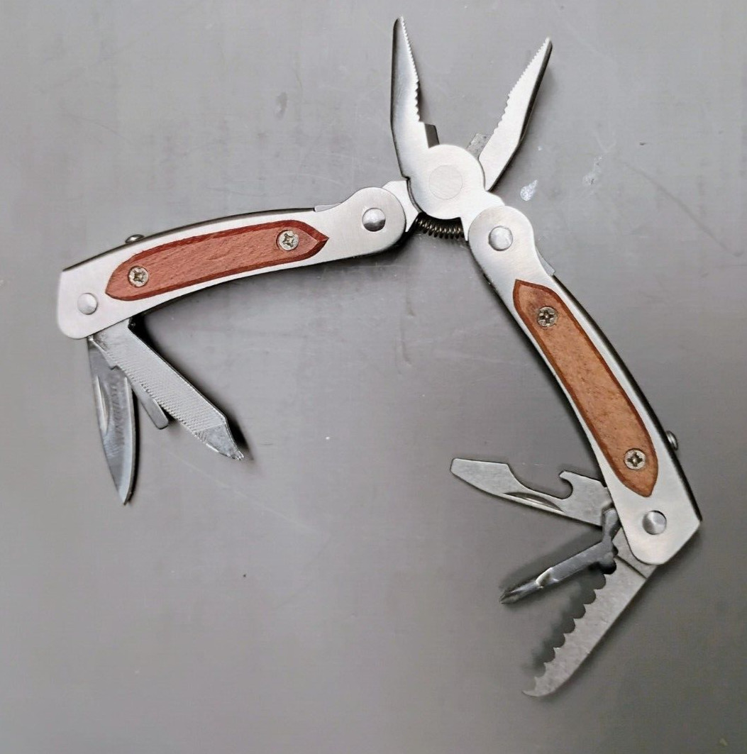 Winchester Multi Tool Keychain Pen Pocket Knife Bottle Opener Gentlemens